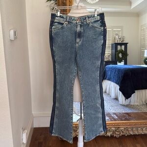 Wrangler 28/32 Earthwash Westward 626 High Rise Bootcut